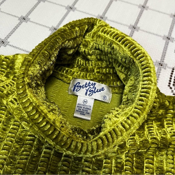 VINTAGE Betty Blue Green Crushed Velvet Ribbed Turtle Neck Top size medium - Picture 2 of 6